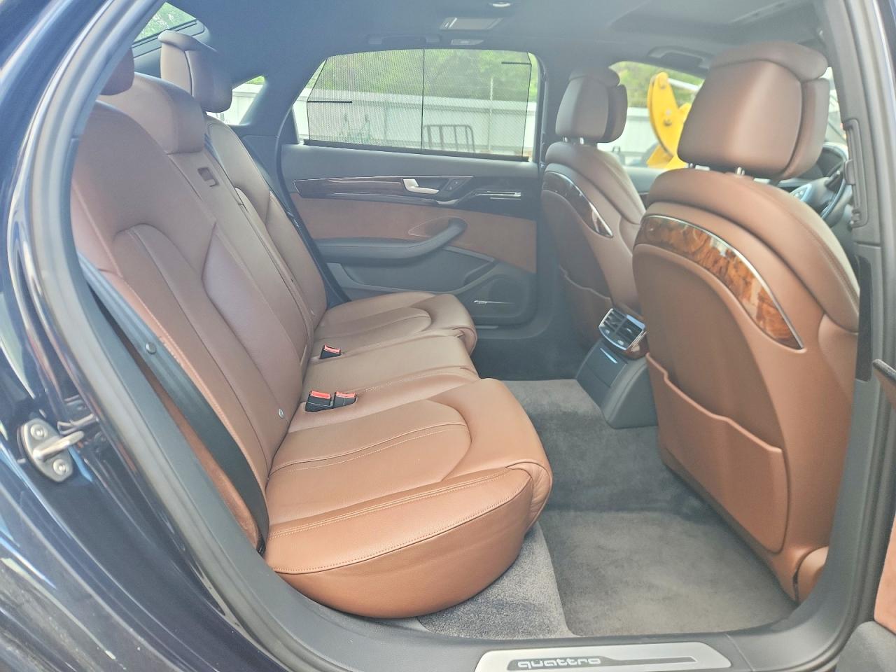 Audi A8 L Quattro