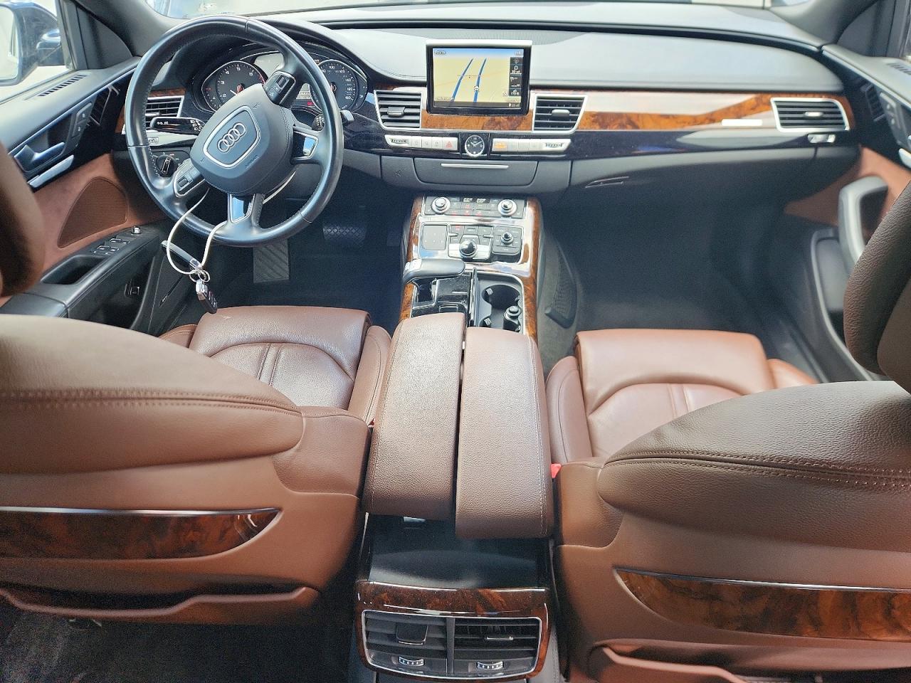 Audi A8 L Quattro