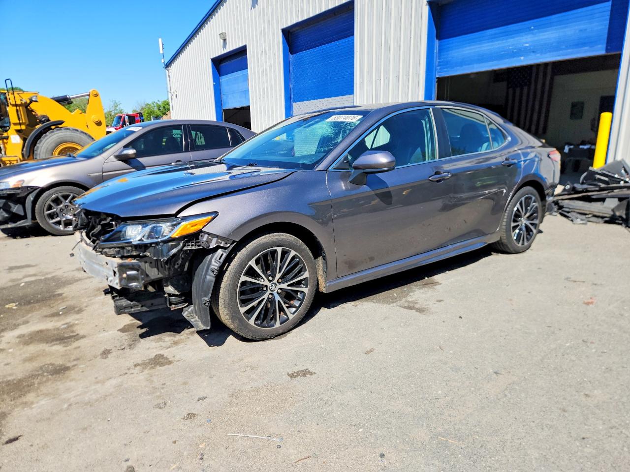 Salvage Toyota Camry Image