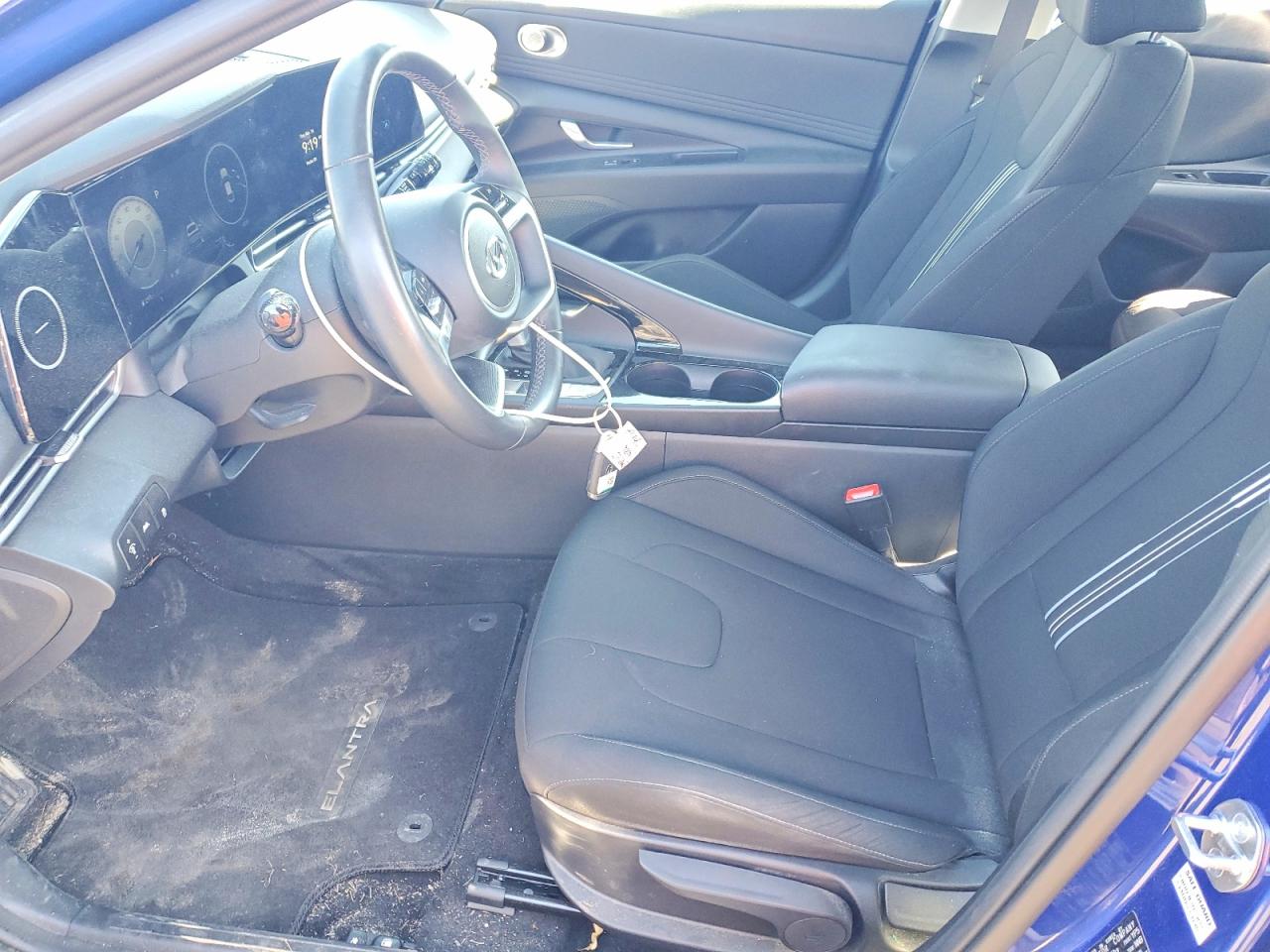 Hyundai ELANTRA Sel