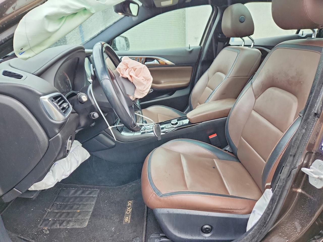 INFINITI Qx Premium