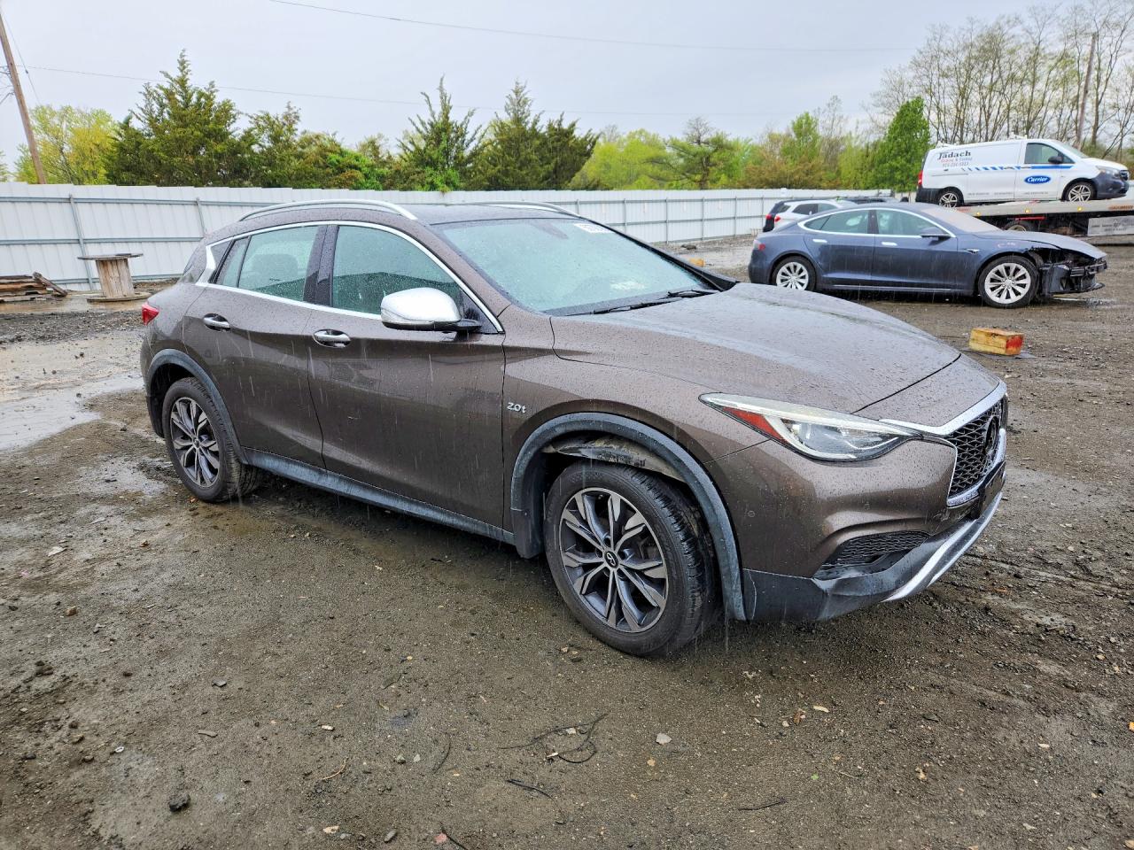 INFINITI Qx Premium