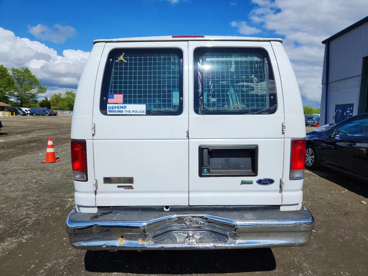 Ford Econoline E250 Van