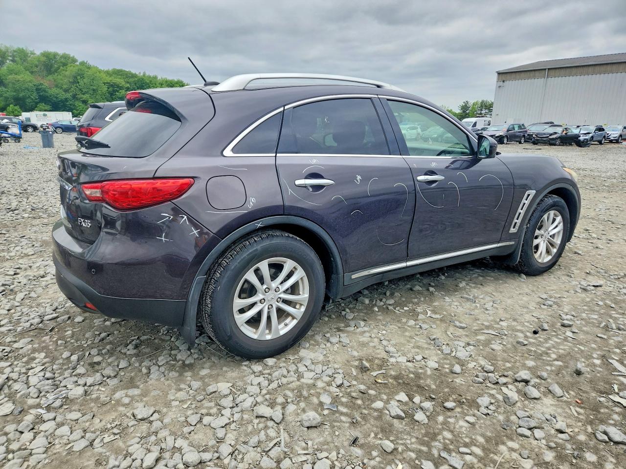 INFINITI Fx Base
