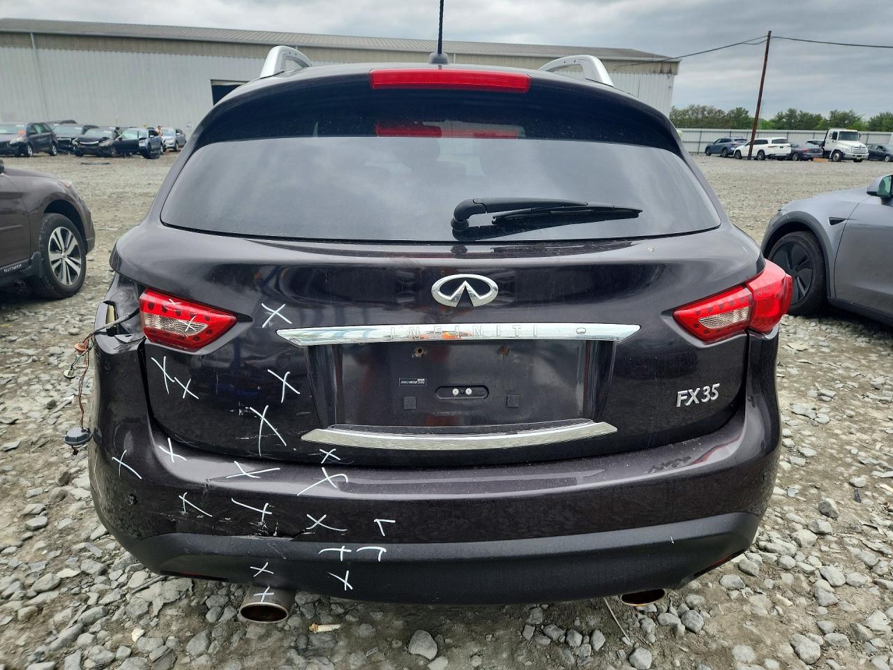 INFINITI Fx Base