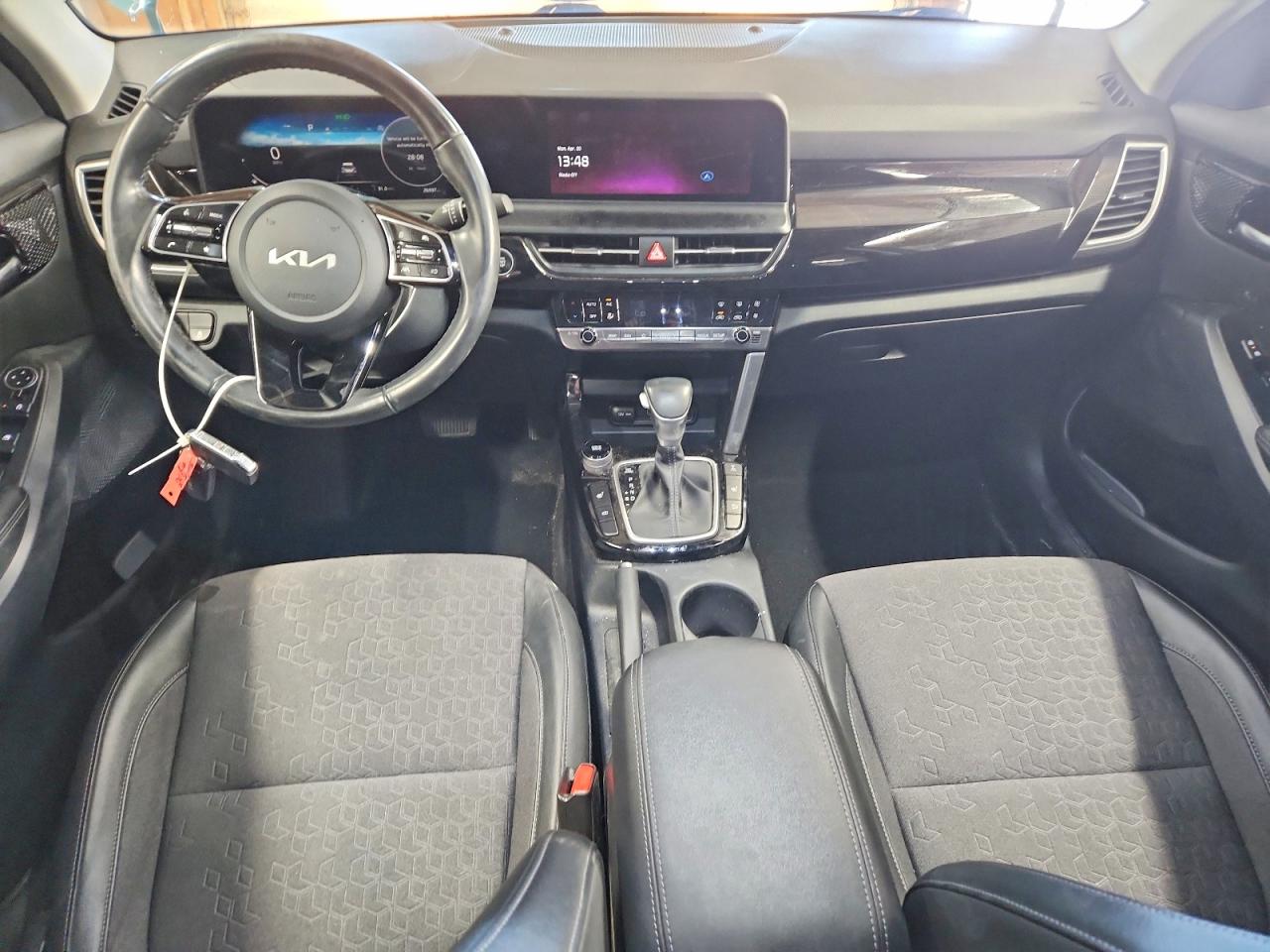 Kia Seltos S