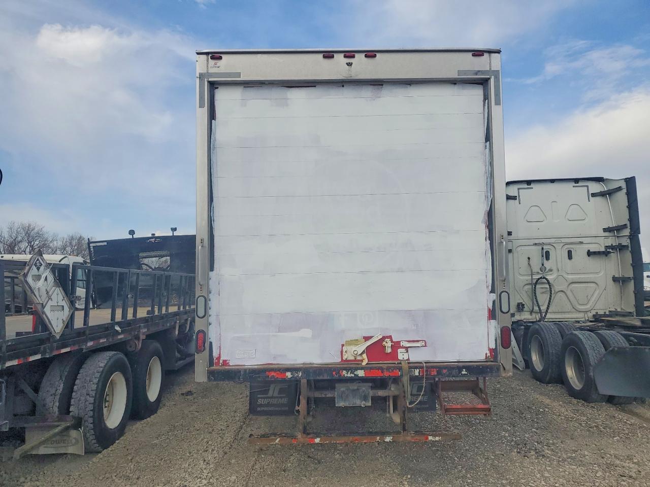 Kenworth T330