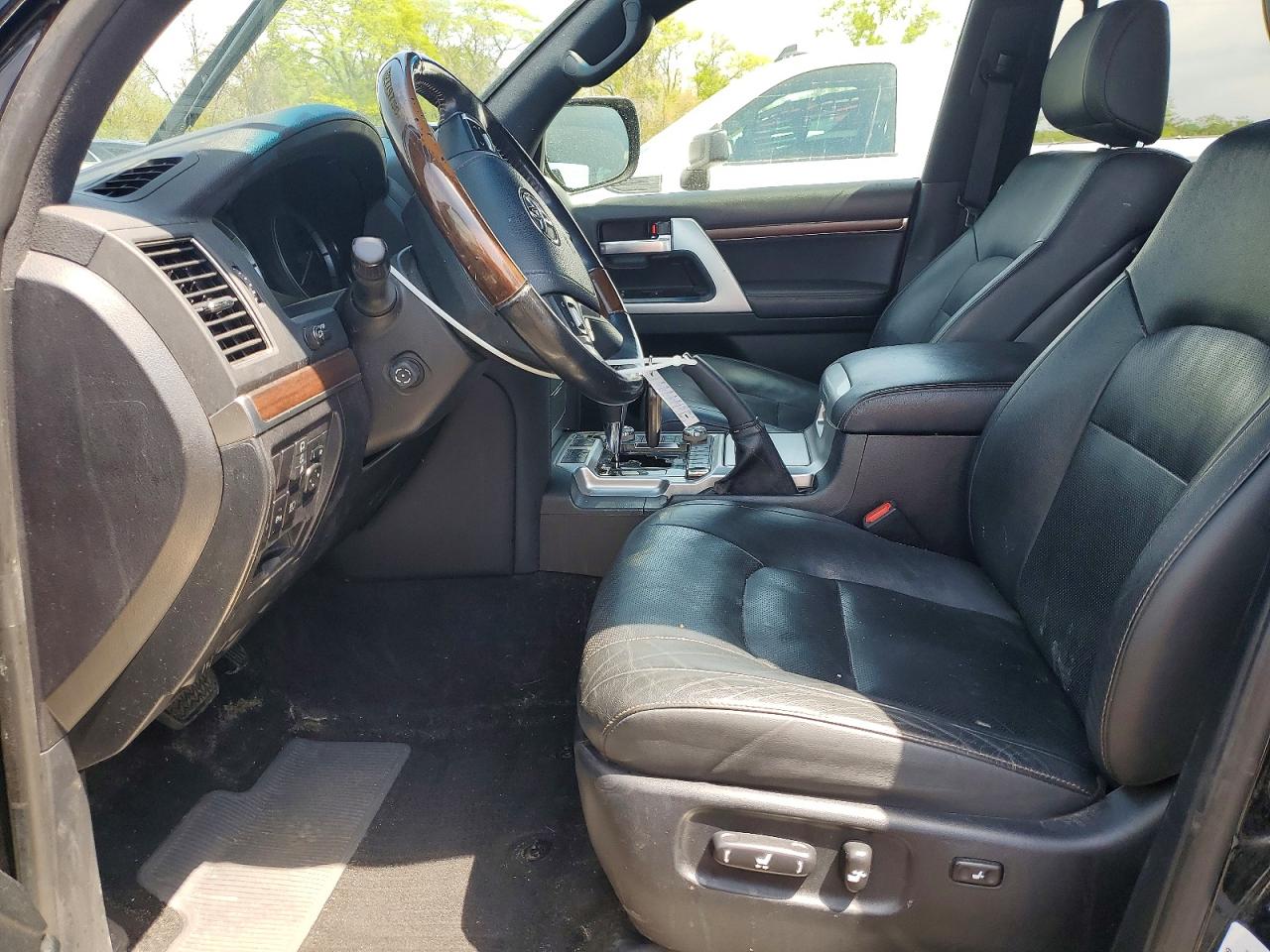 Toyota Land Cruis Heritage Edition