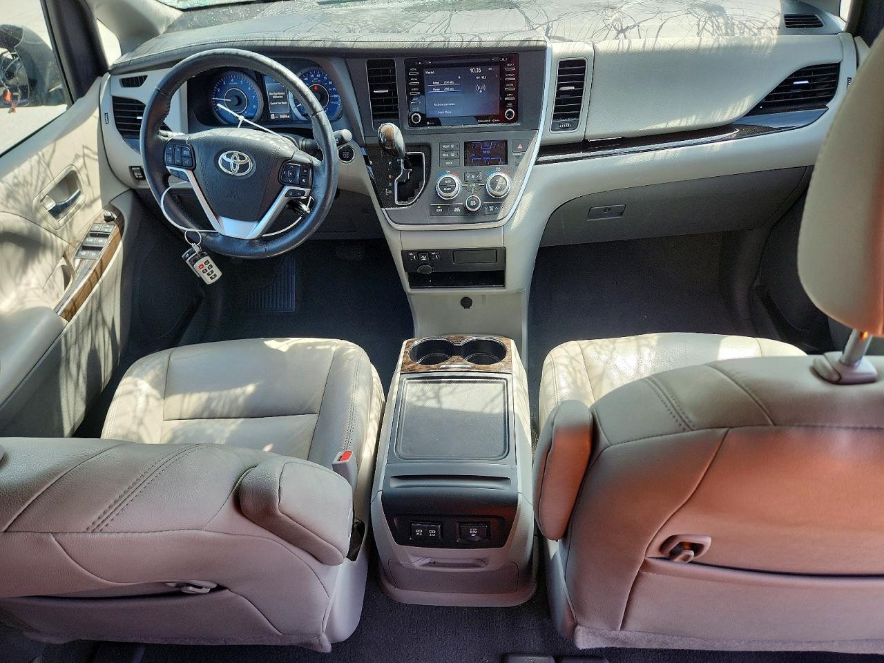 Toyota Sienna Xle 8-passenger