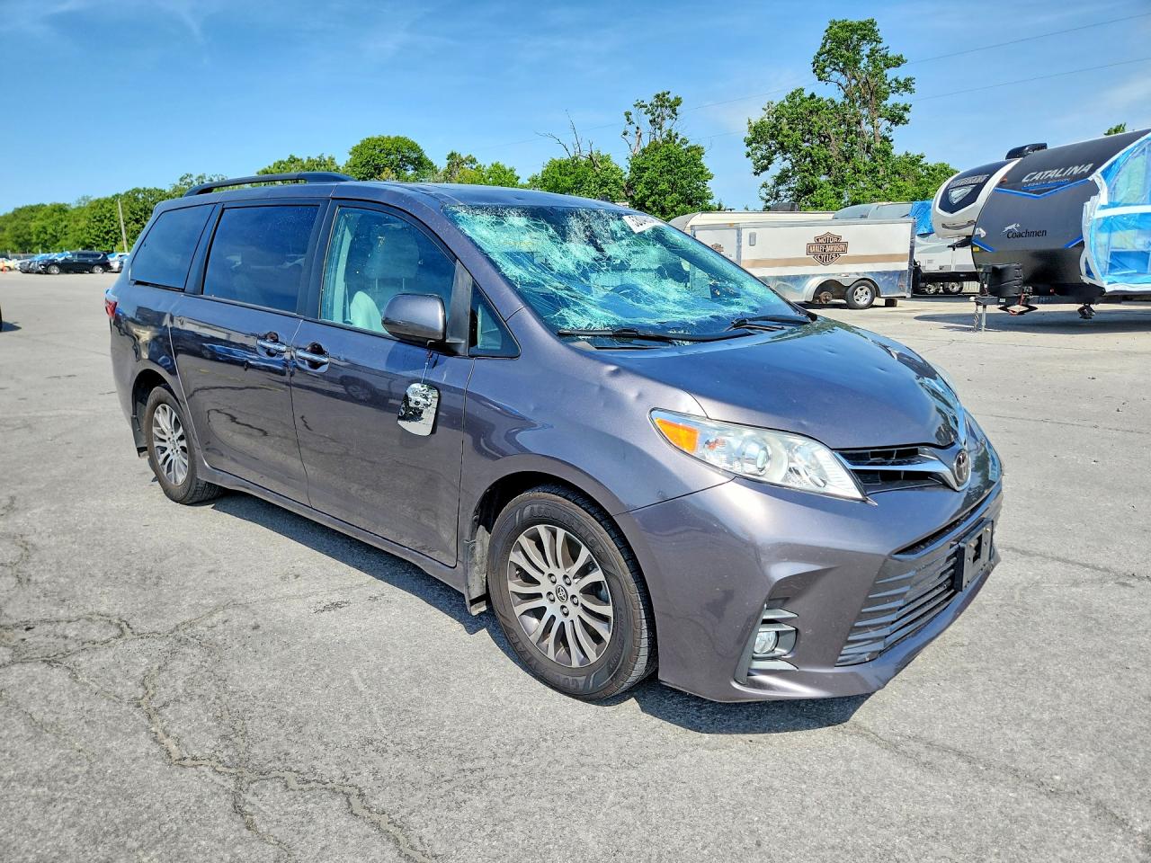 Toyota Sienna Xle 8-passenger