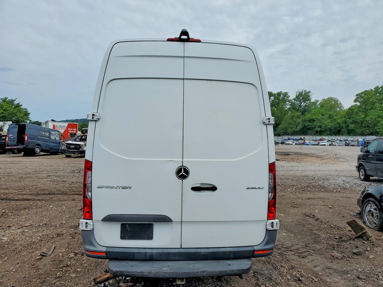 Mercedes-Benz Sprinter 2500