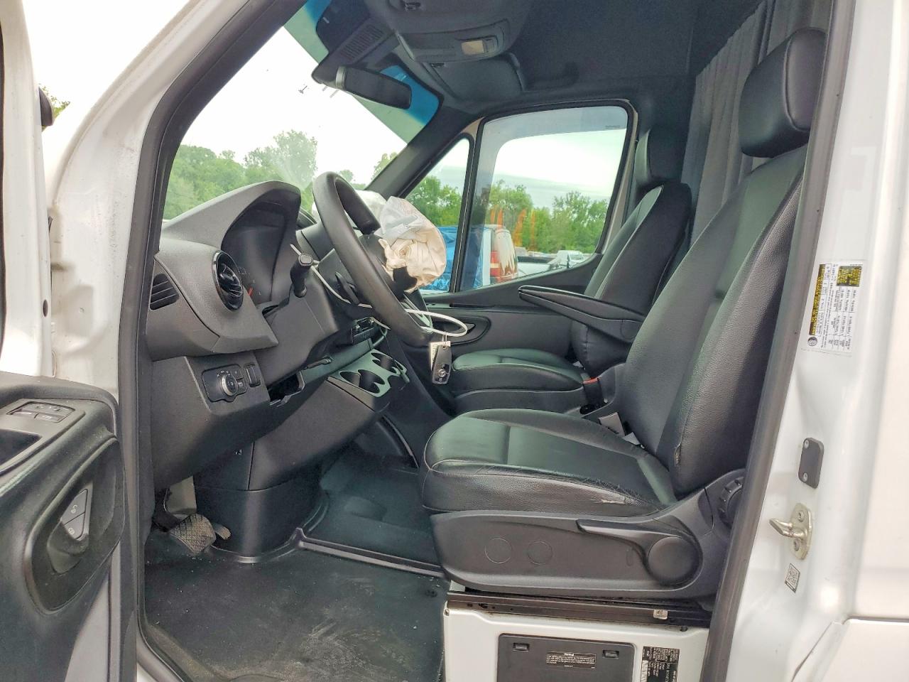Mercedes-Benz Sprinter 2500