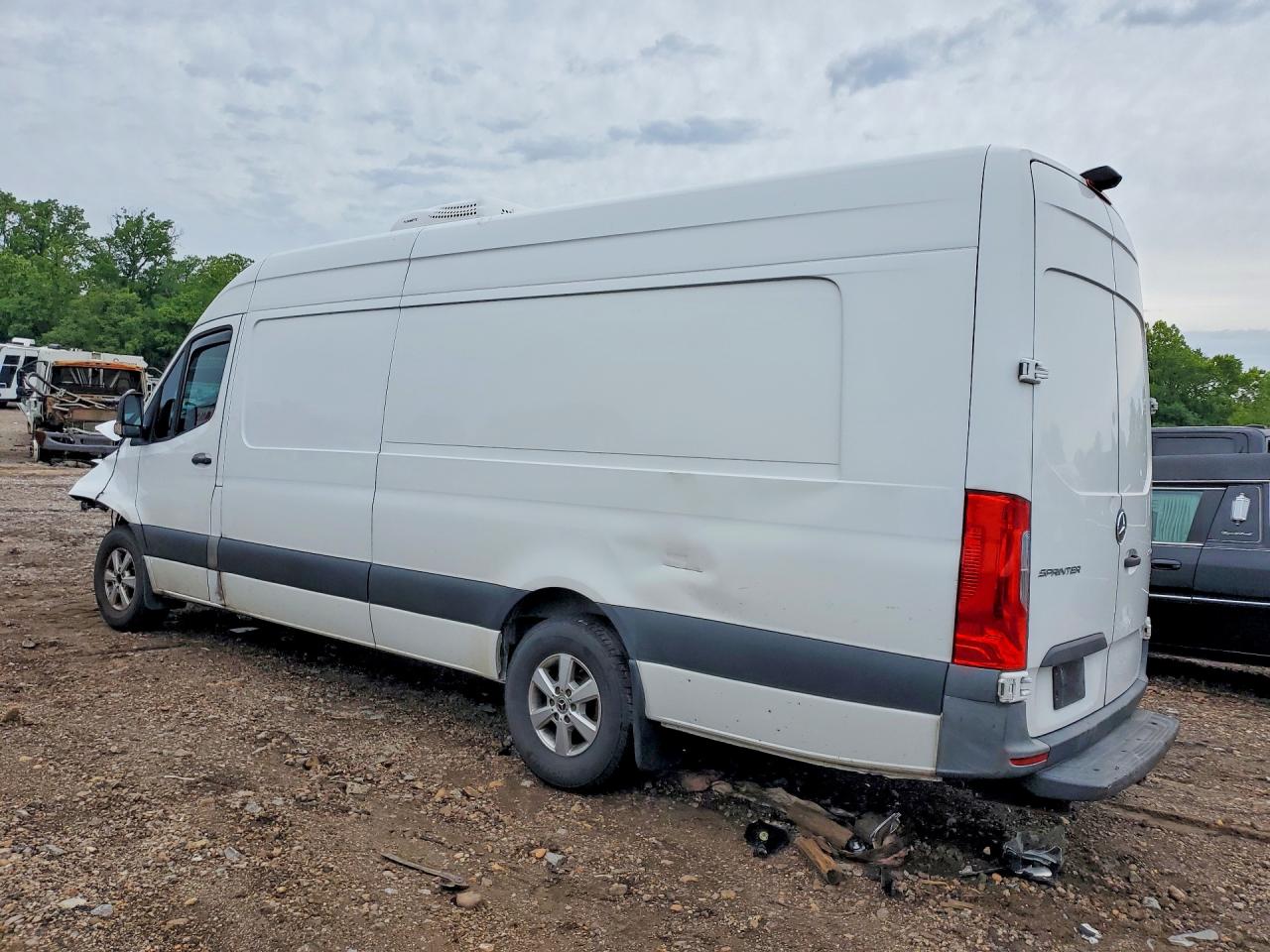 Mercedes-Benz Sprinter 2500