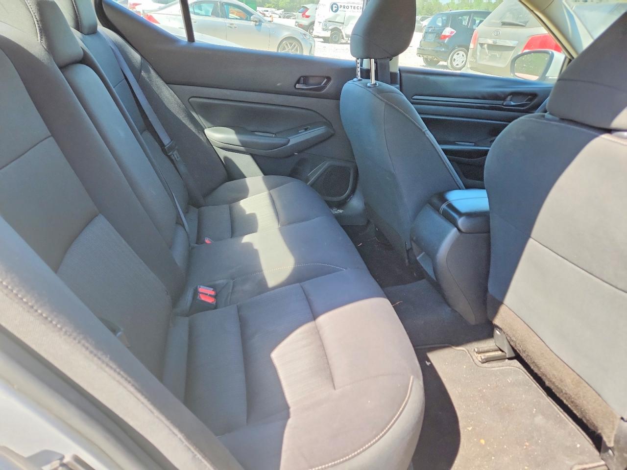 Nissan Altima S