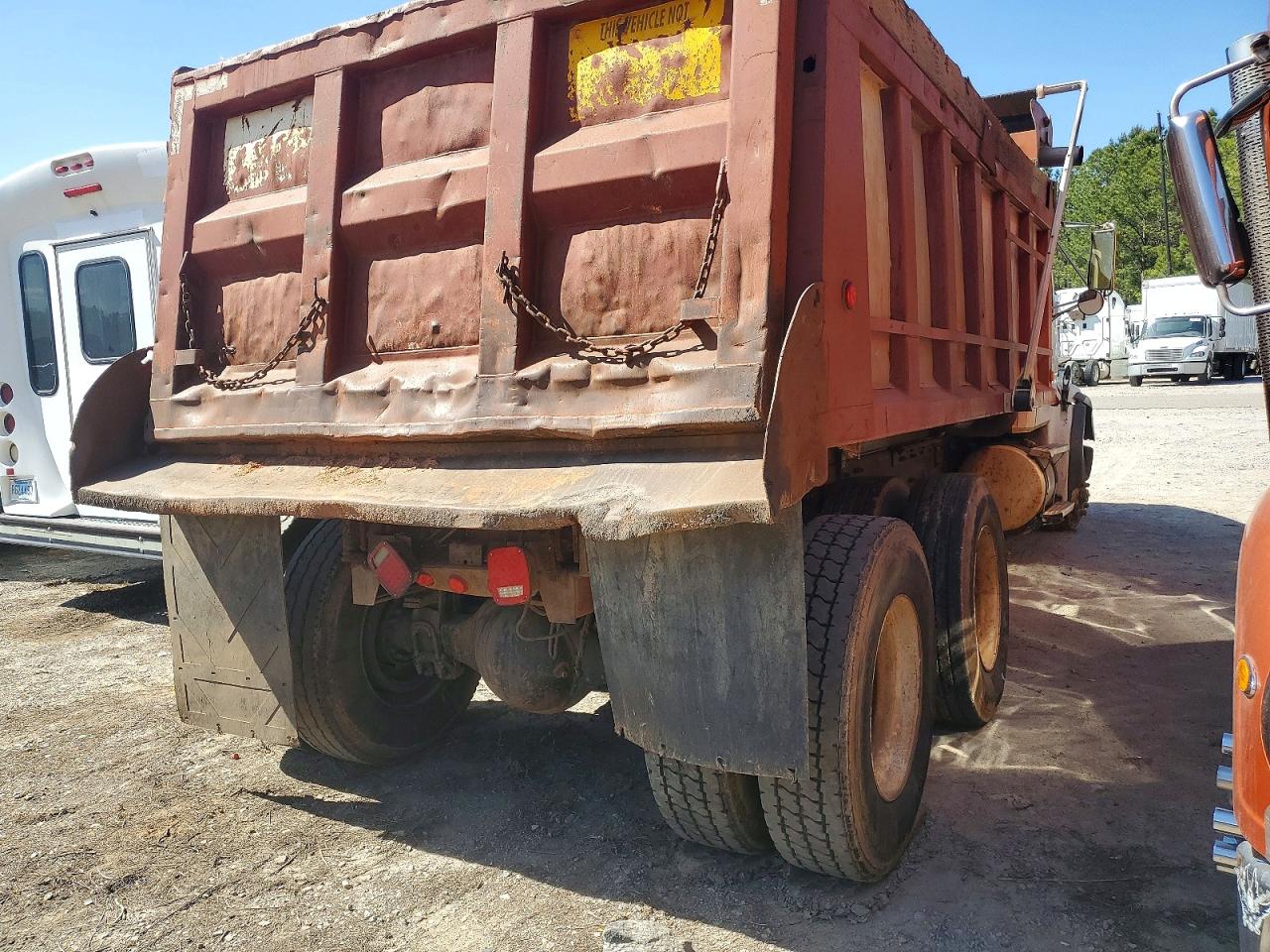 Freightliner Fl112