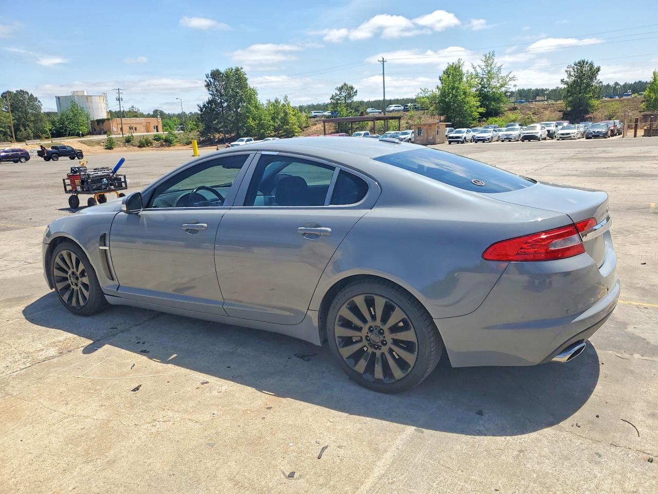 Jaguar XF Luxury