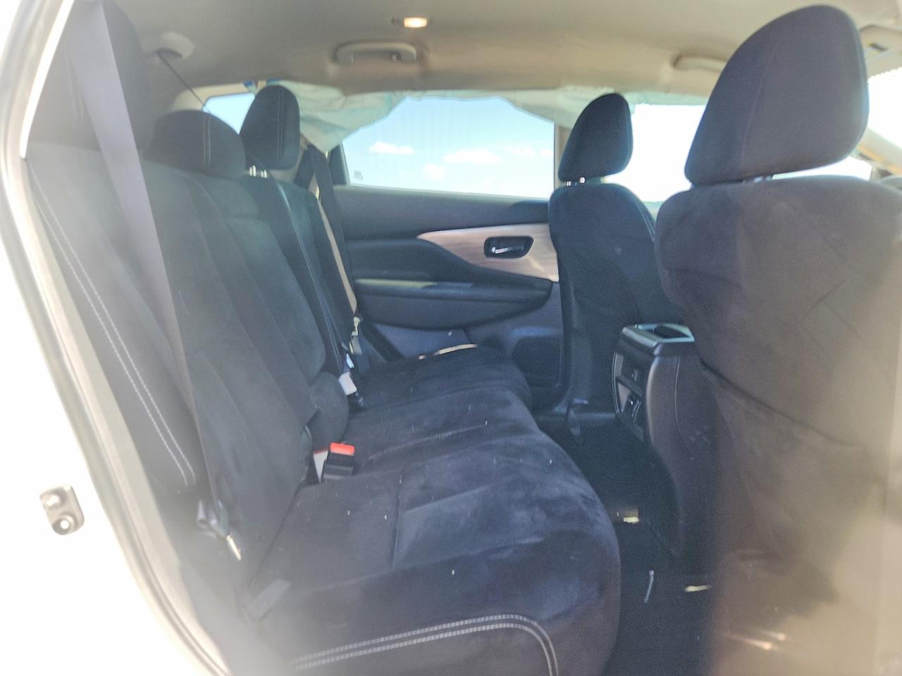 Nissan Murano S