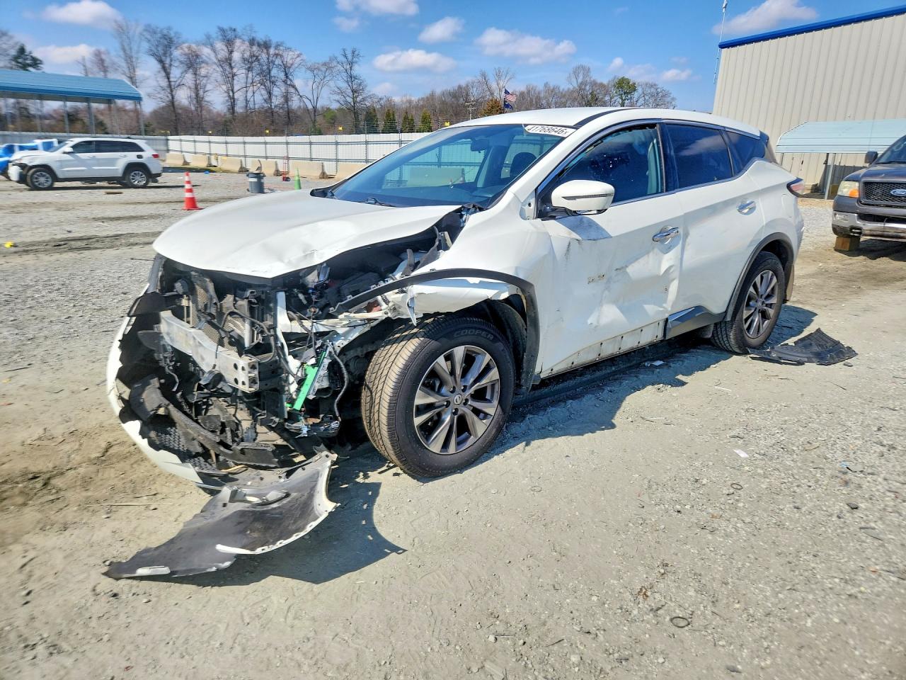 Salvage Nissan Murano Image