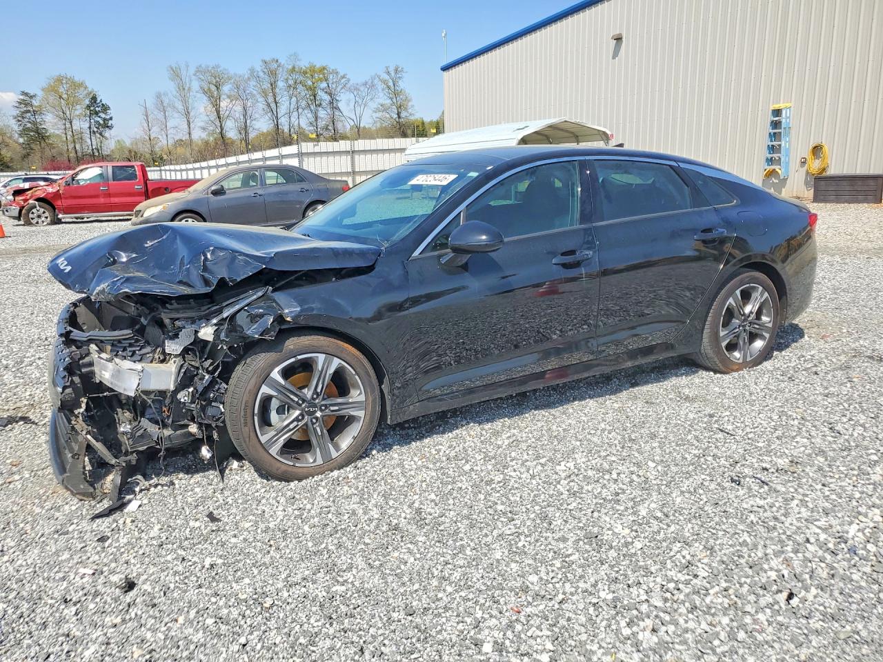 Salvage Kia K5 Image