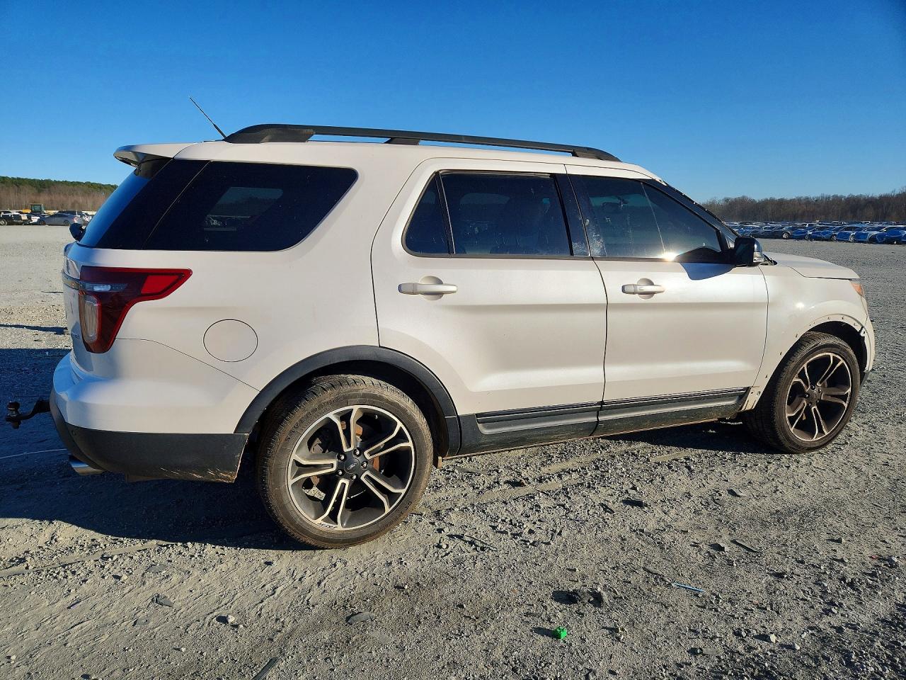 Ford Explorer Sport