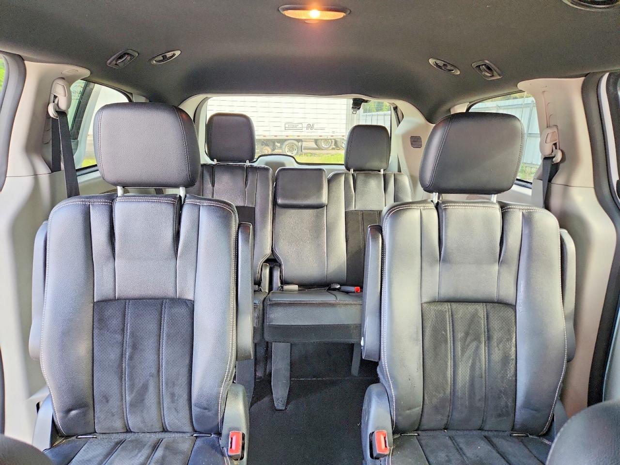 Dodge Caravan Sxt