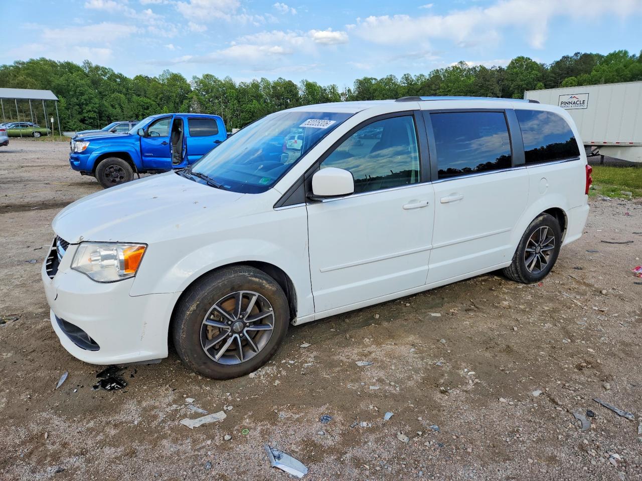 Salvage Dodge Caravan Image