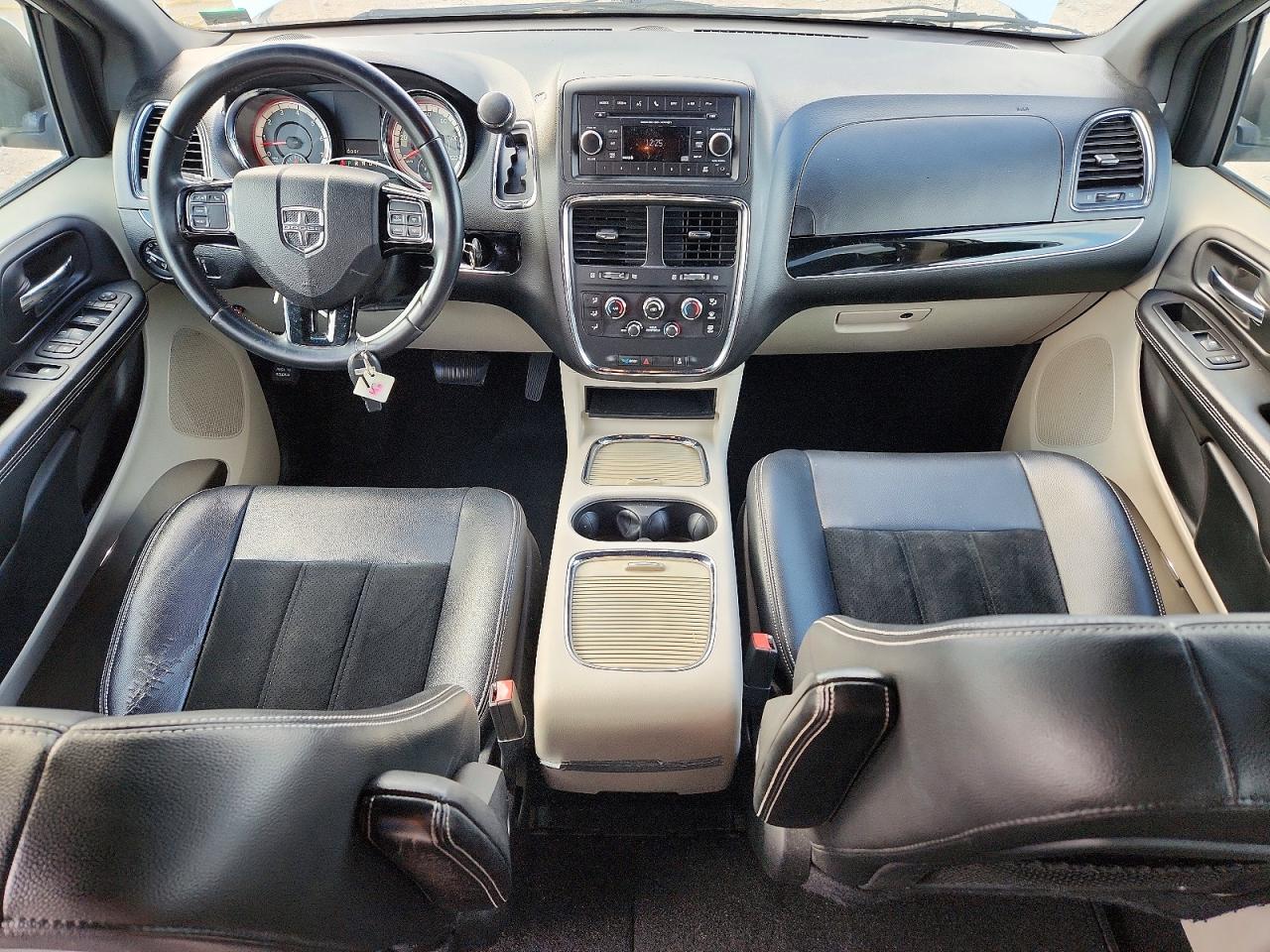 Dodge Caravan Sxt