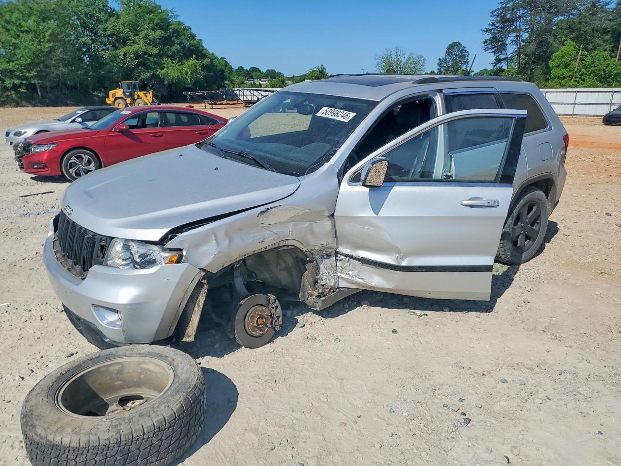 Salvage Jeep Grand Cherokee Image