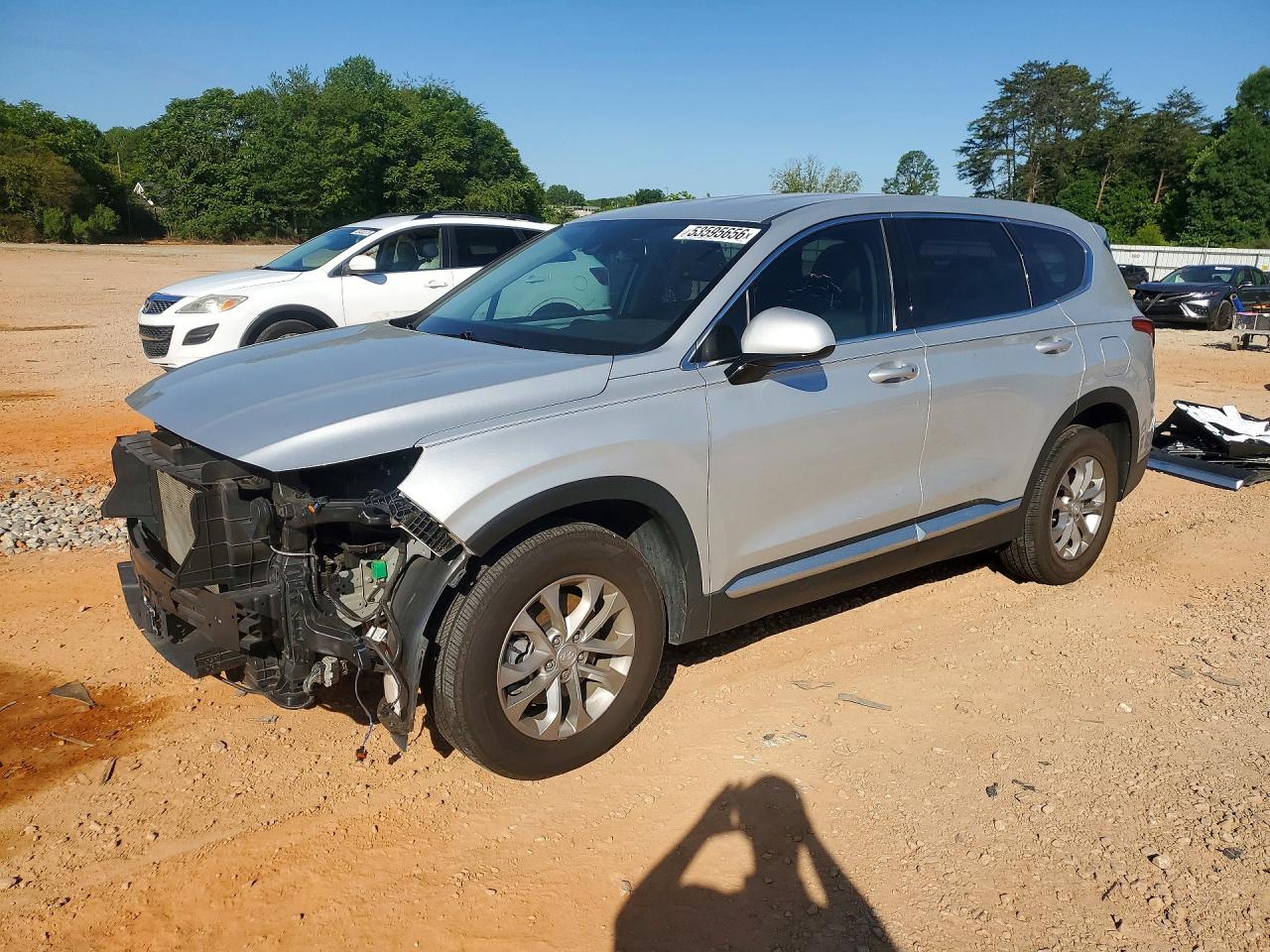 Salvage Hyundai SANTA FE Image