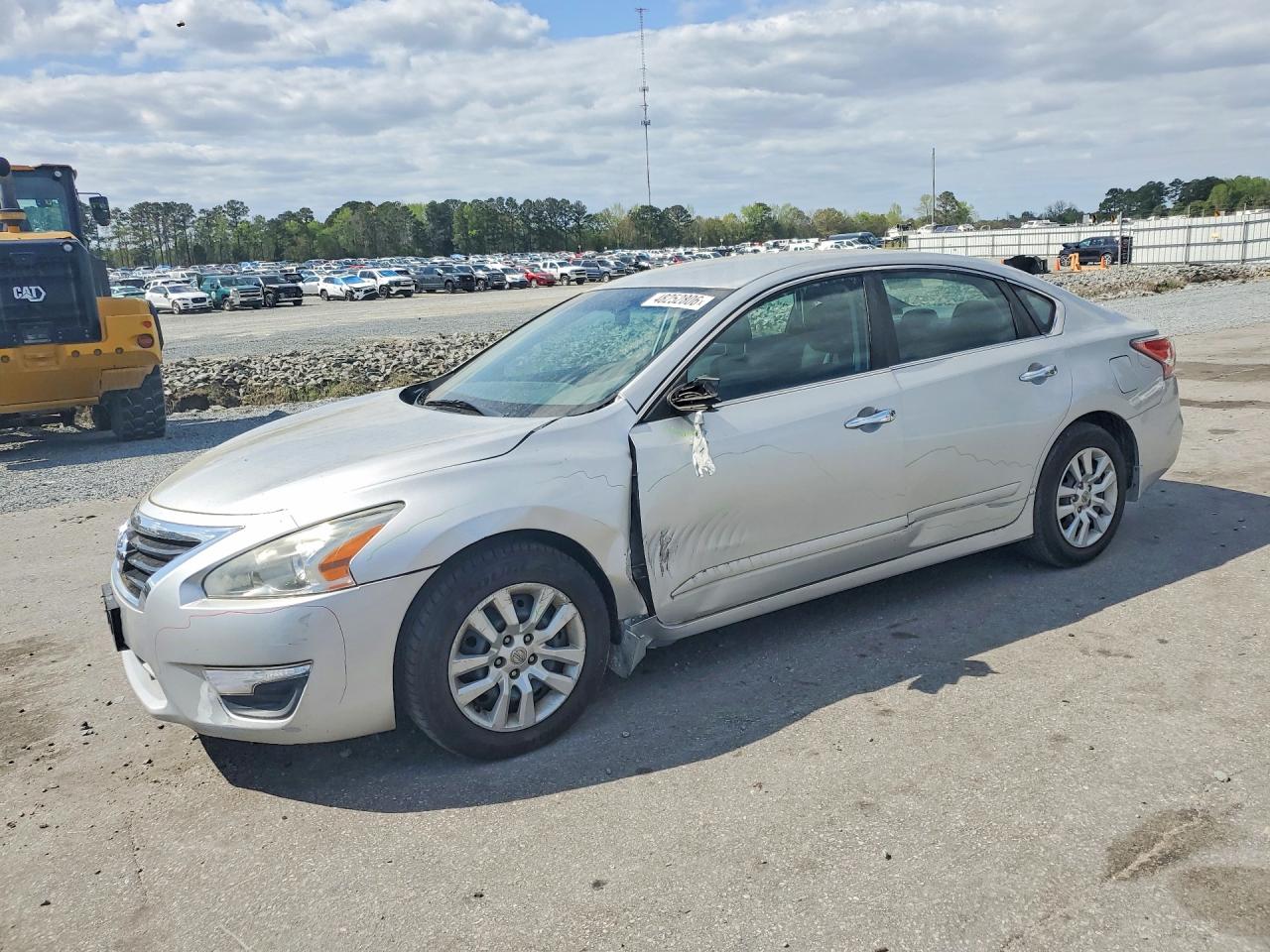 Salvage Nissan Altima Image