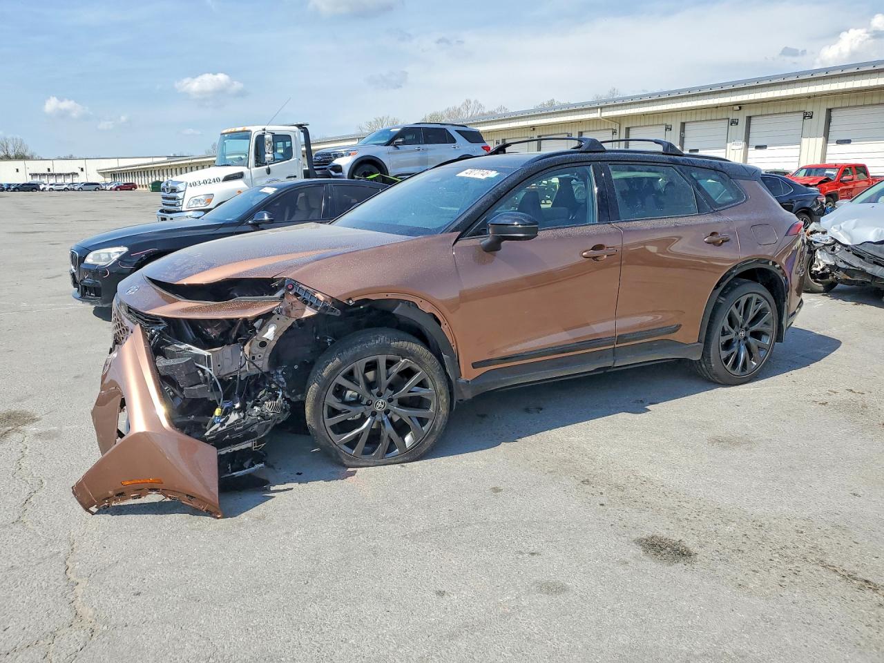 Salvage Toyota Crown Signia Image