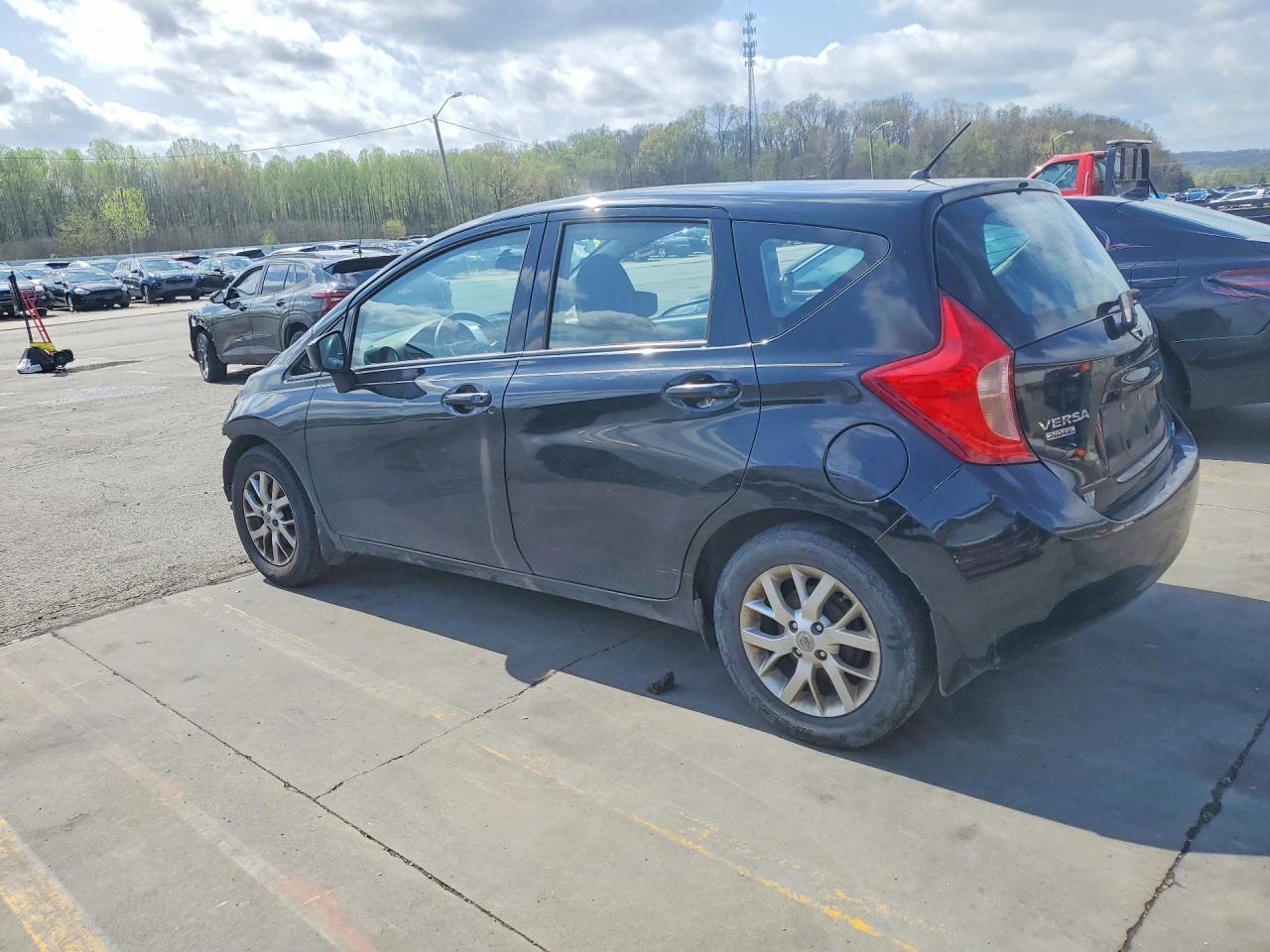 Nissan Versa Sv