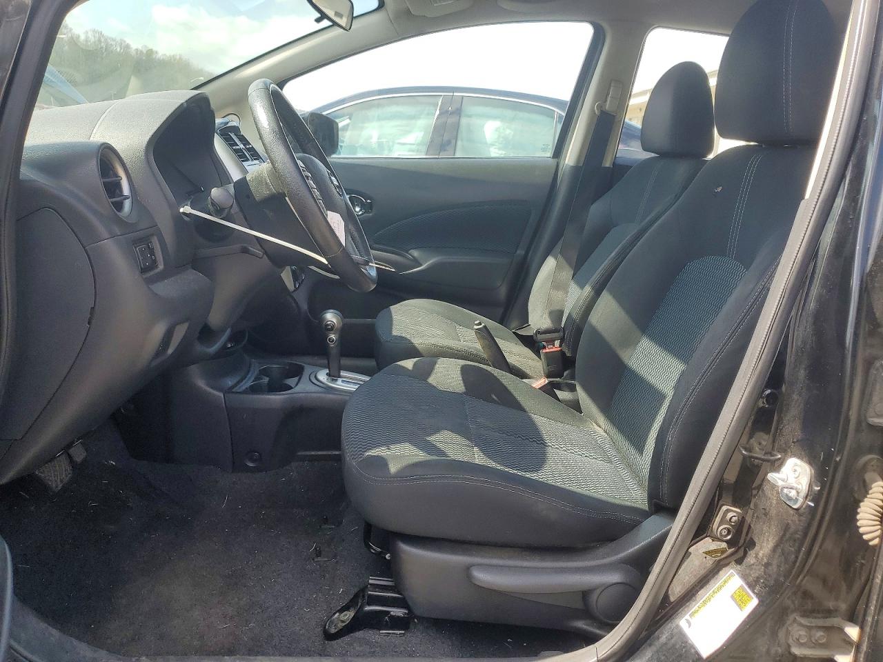 Nissan Versa Sv