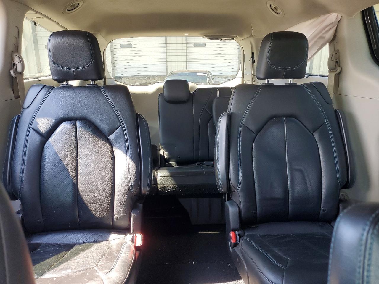 Chrysler Pacifica Touring L