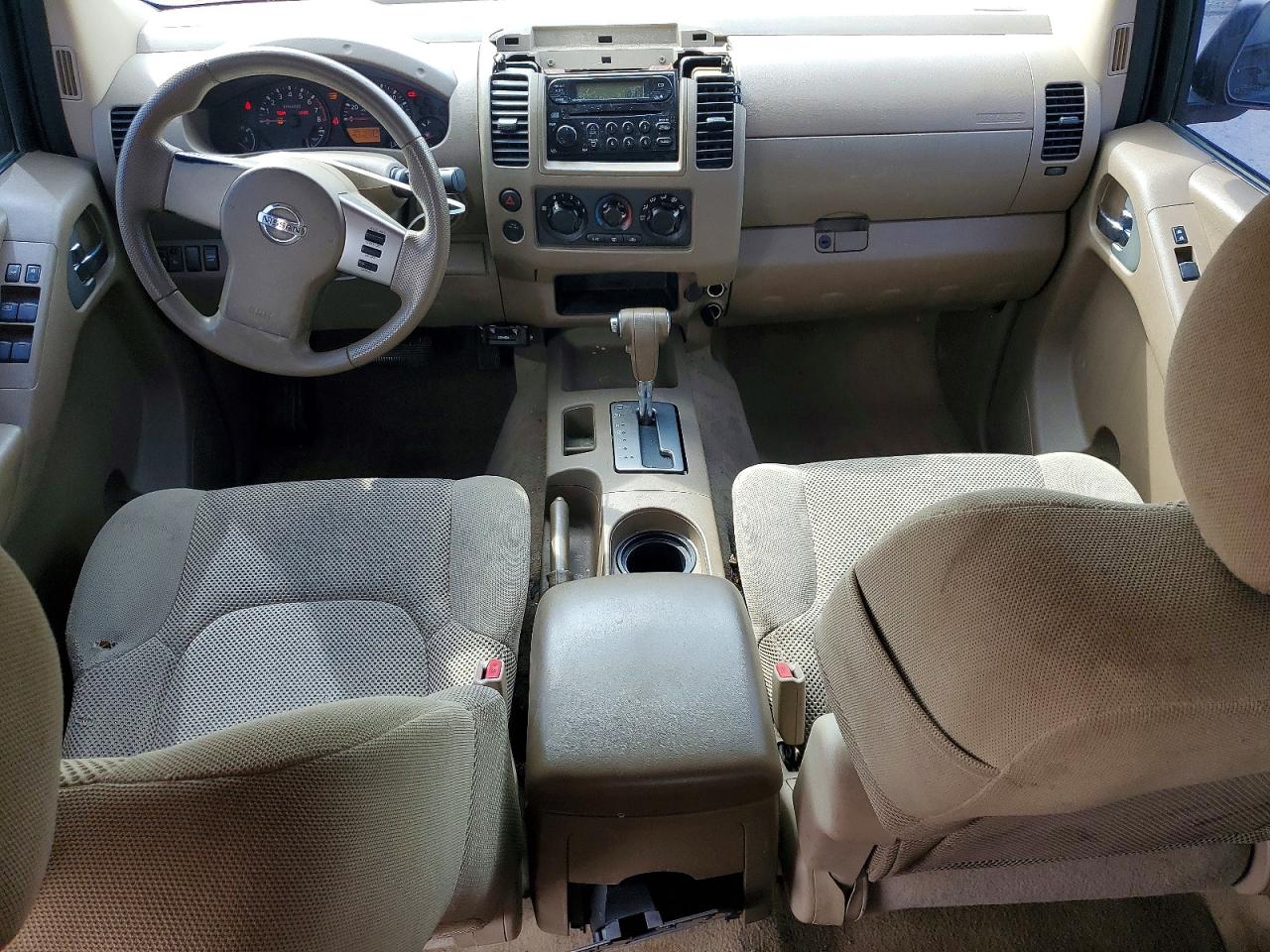 Nissan Frontier Se