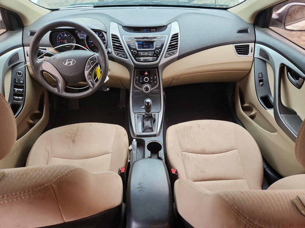 Hyundai ELANTRA Se