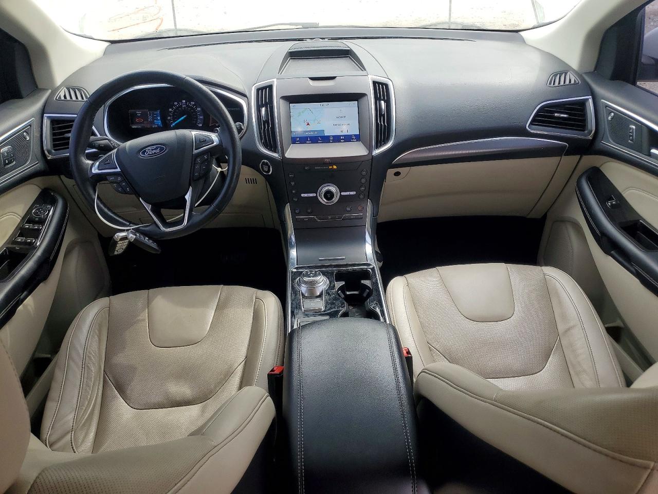 Ford Edge Titanium