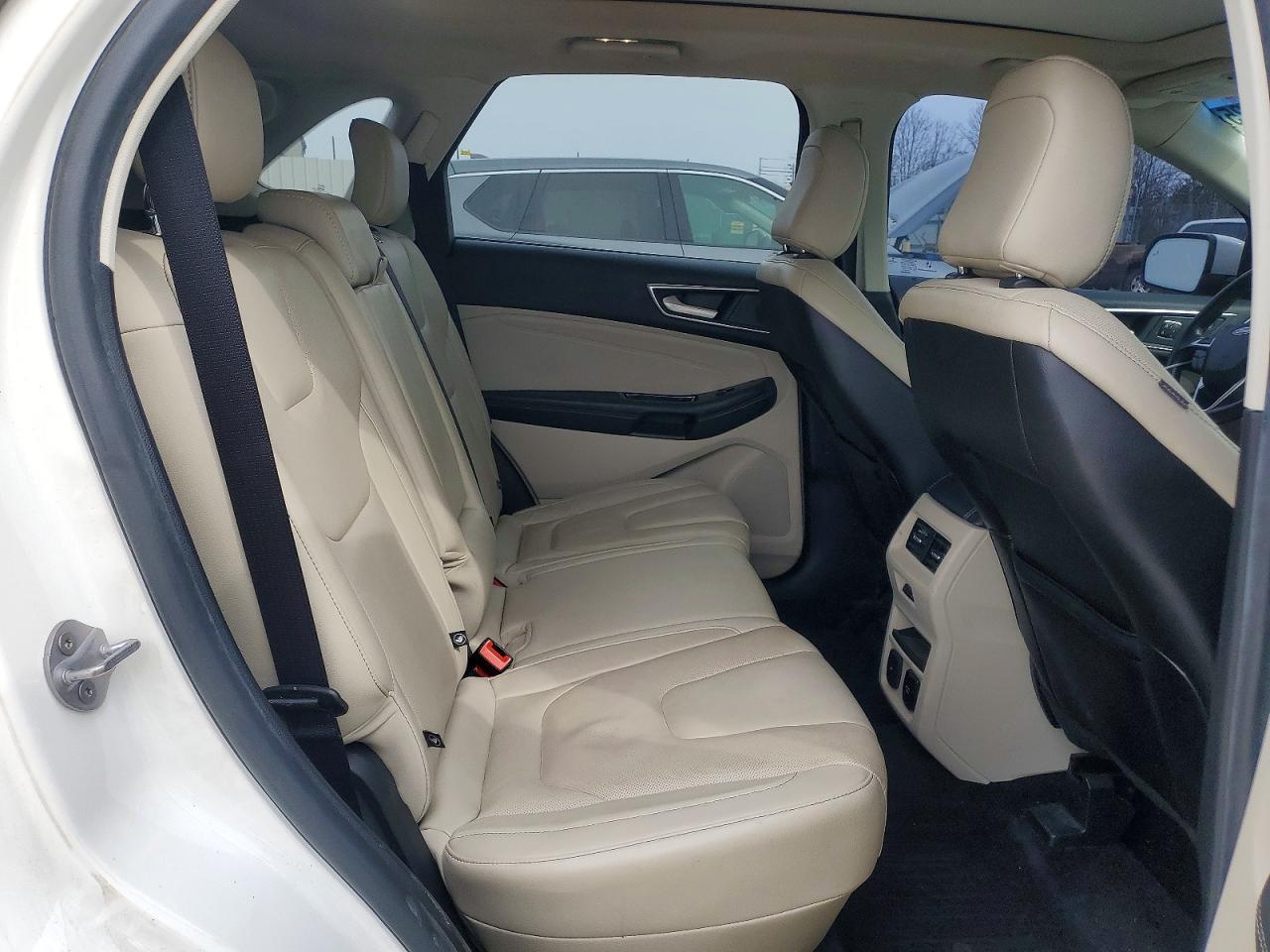 Ford Edge Titanium