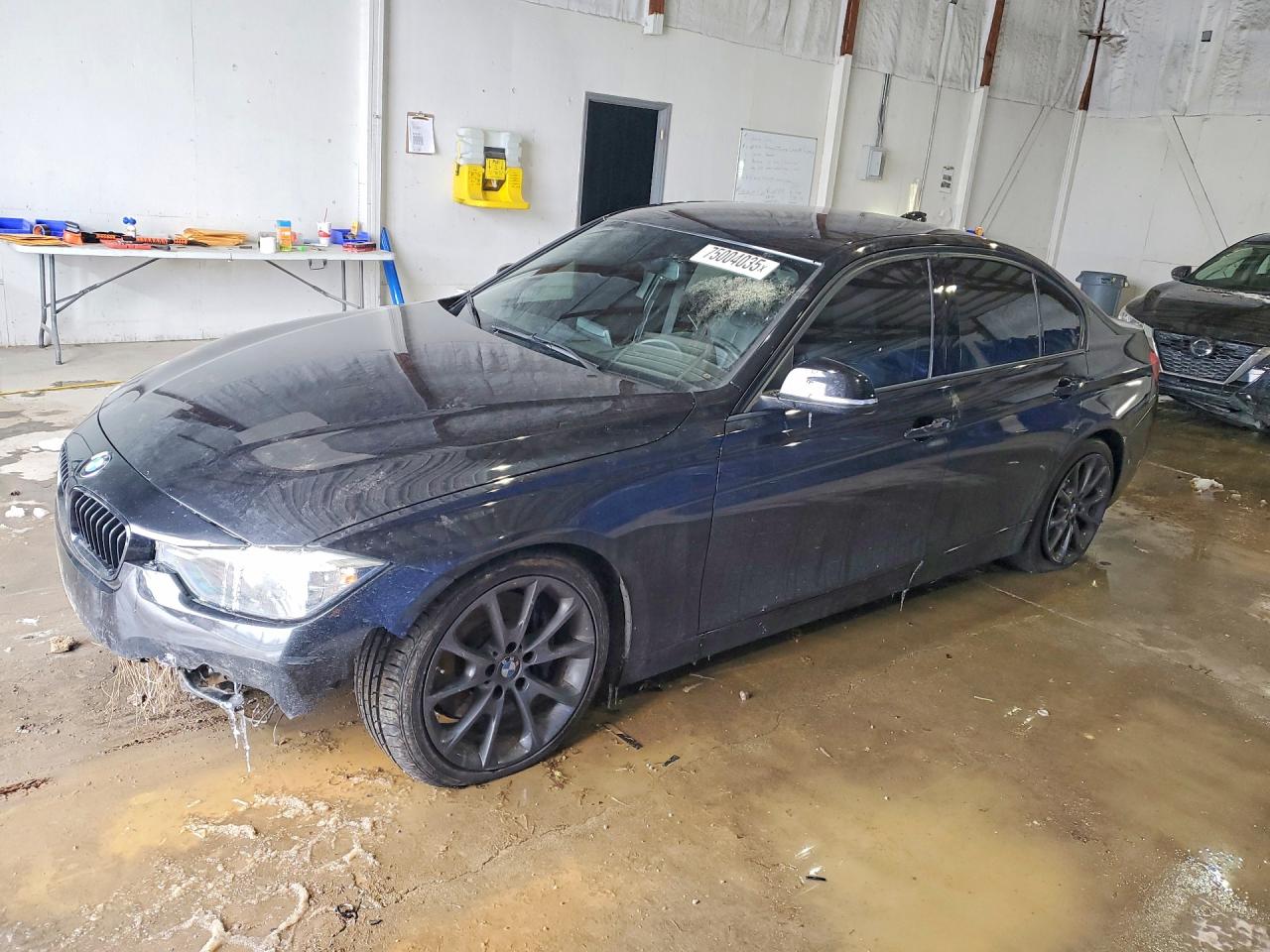 Salvage BMW 3 Series Image