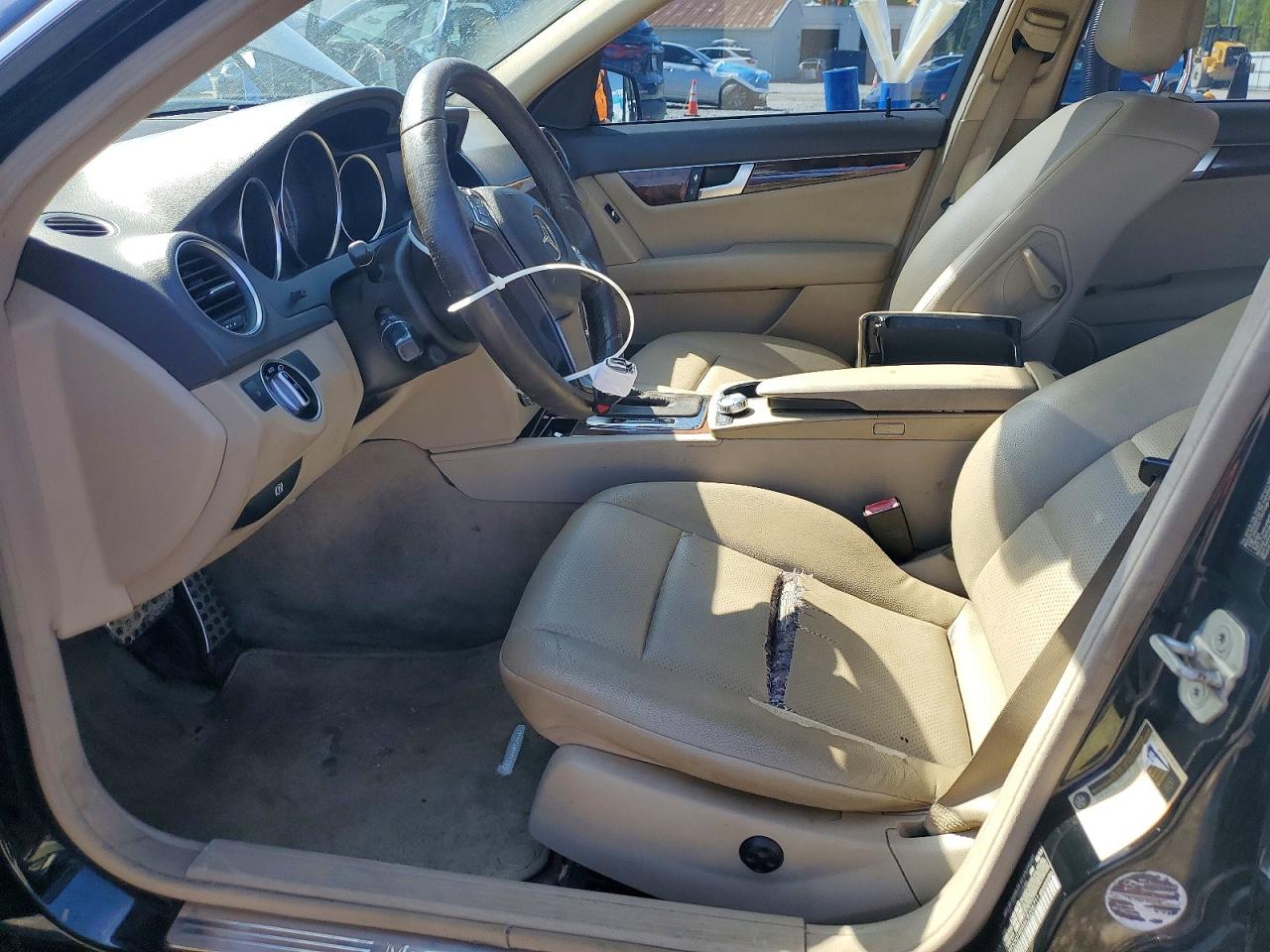 Mercedes-Benz C-Class 300 4matic