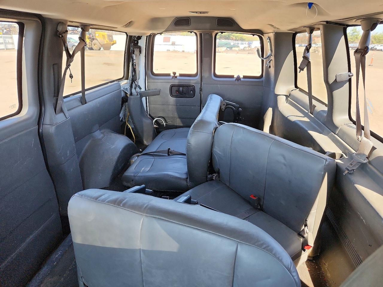 Chevrolet Express Ls