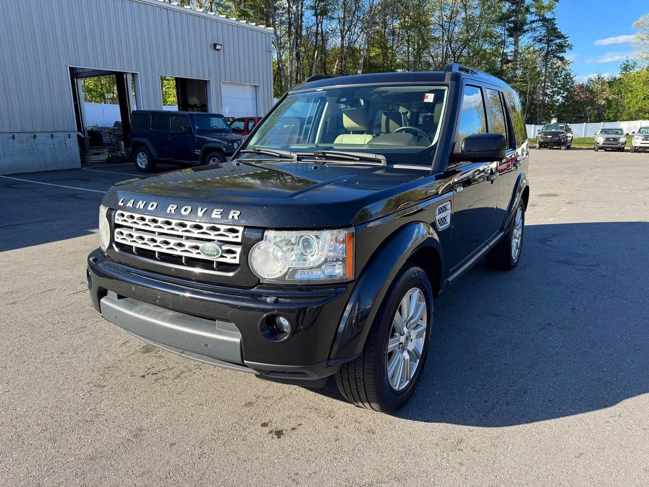Salvage Land Rover LR4 Image