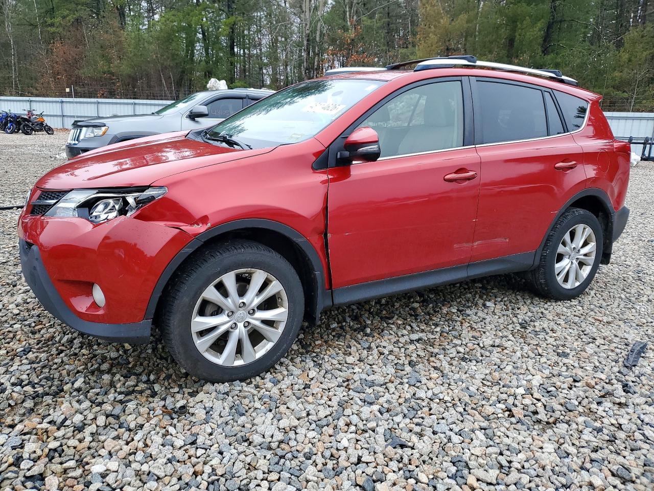 Salvage Toyota RAV4 Image