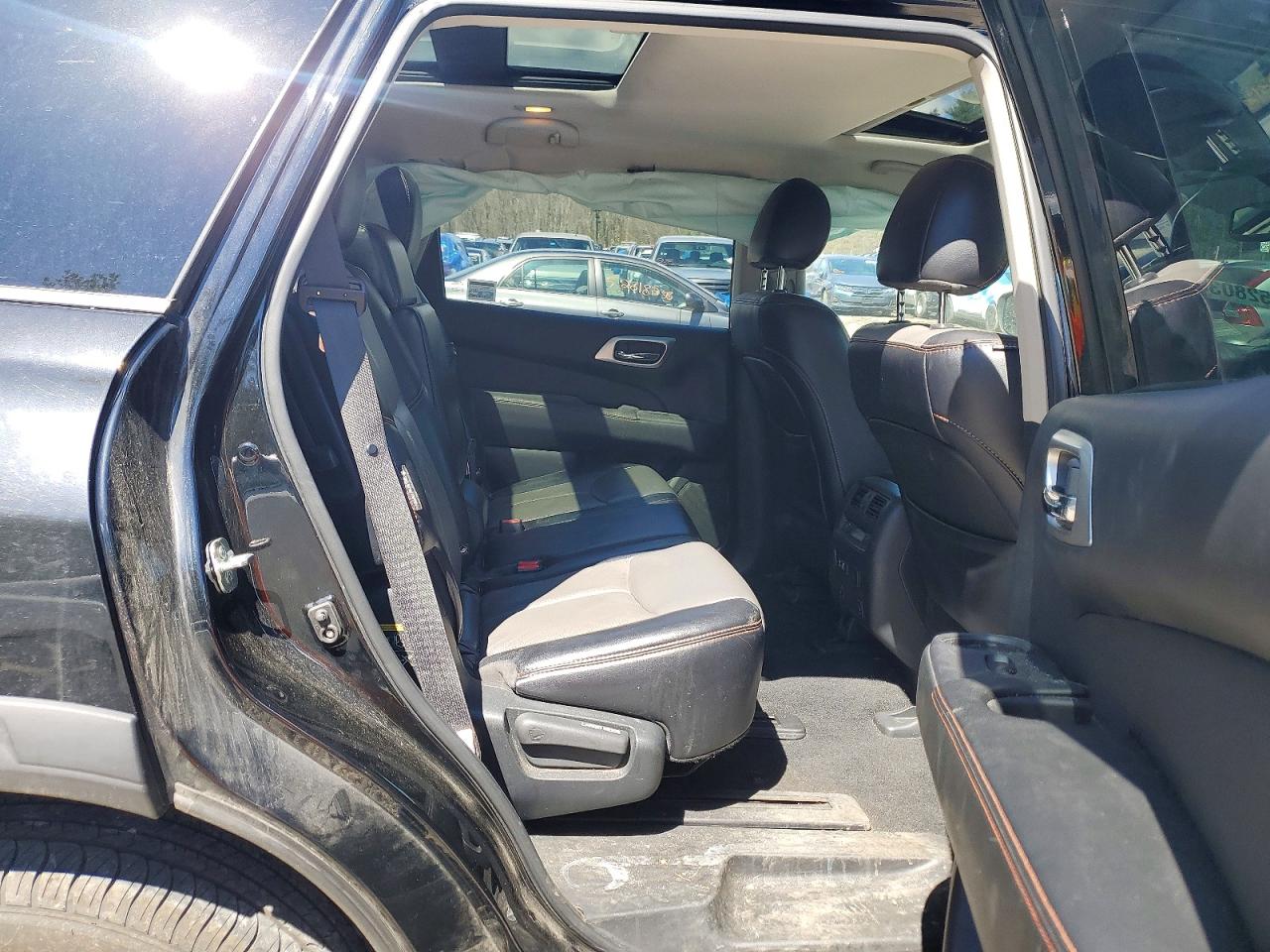 Nissan Pathfinder Sl