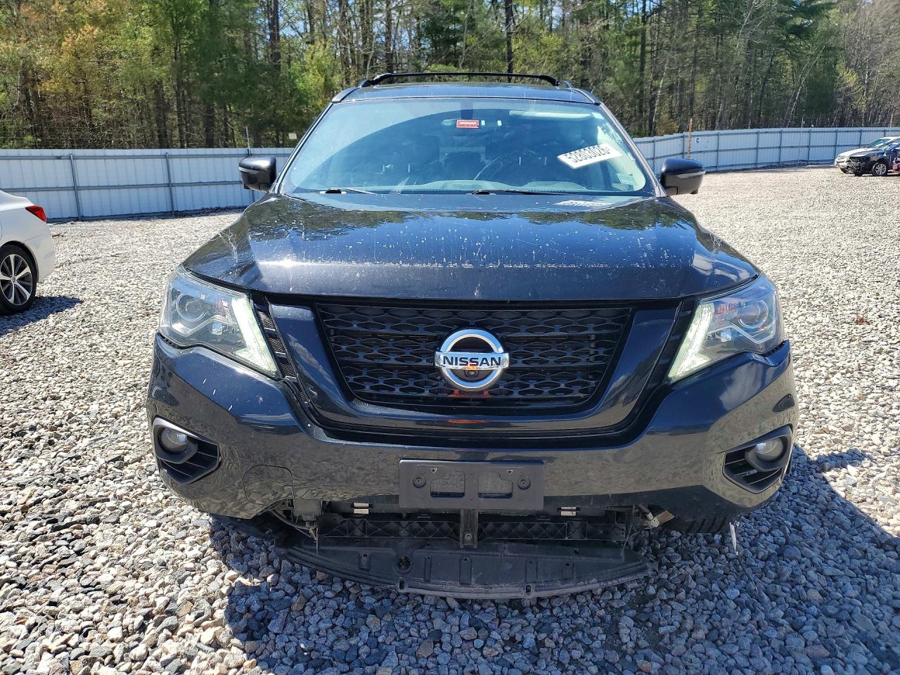 Nissan Pathfinder Sl