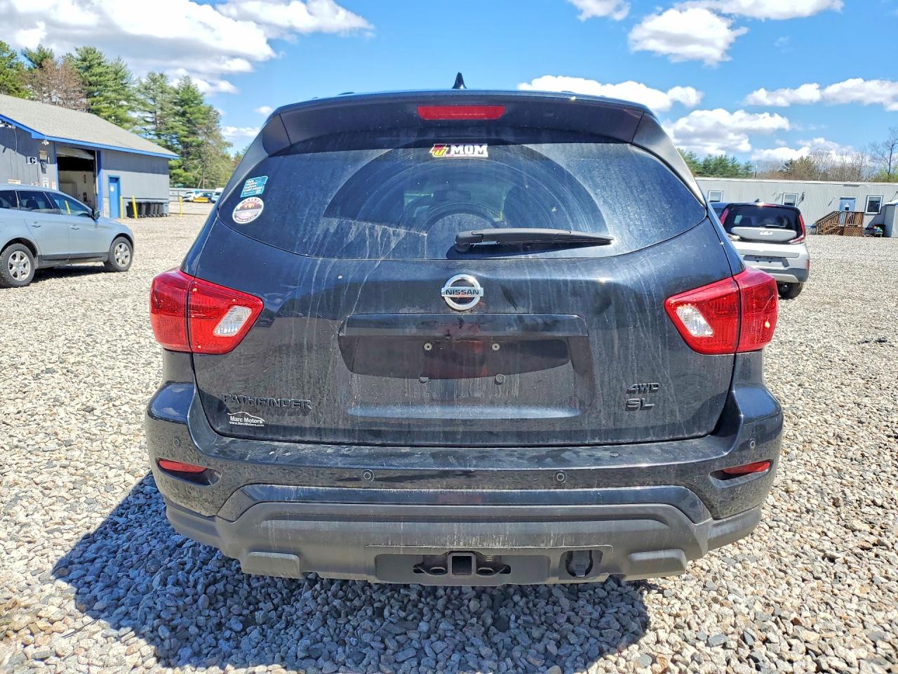Nissan Pathfinder Sl