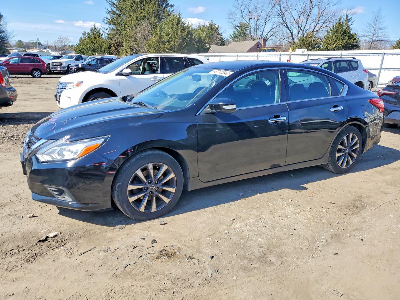 Salvage Nissan Altima Image