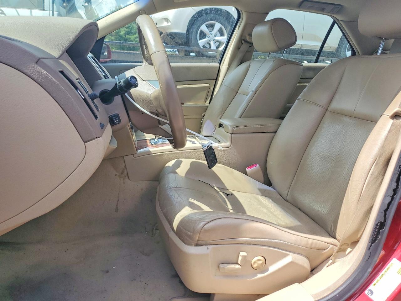 Cadillac STS