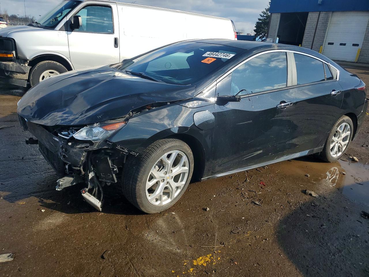 Salvage Chevrolet Volt Image