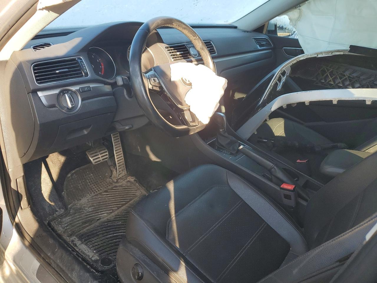Volkswagen Passat R-line